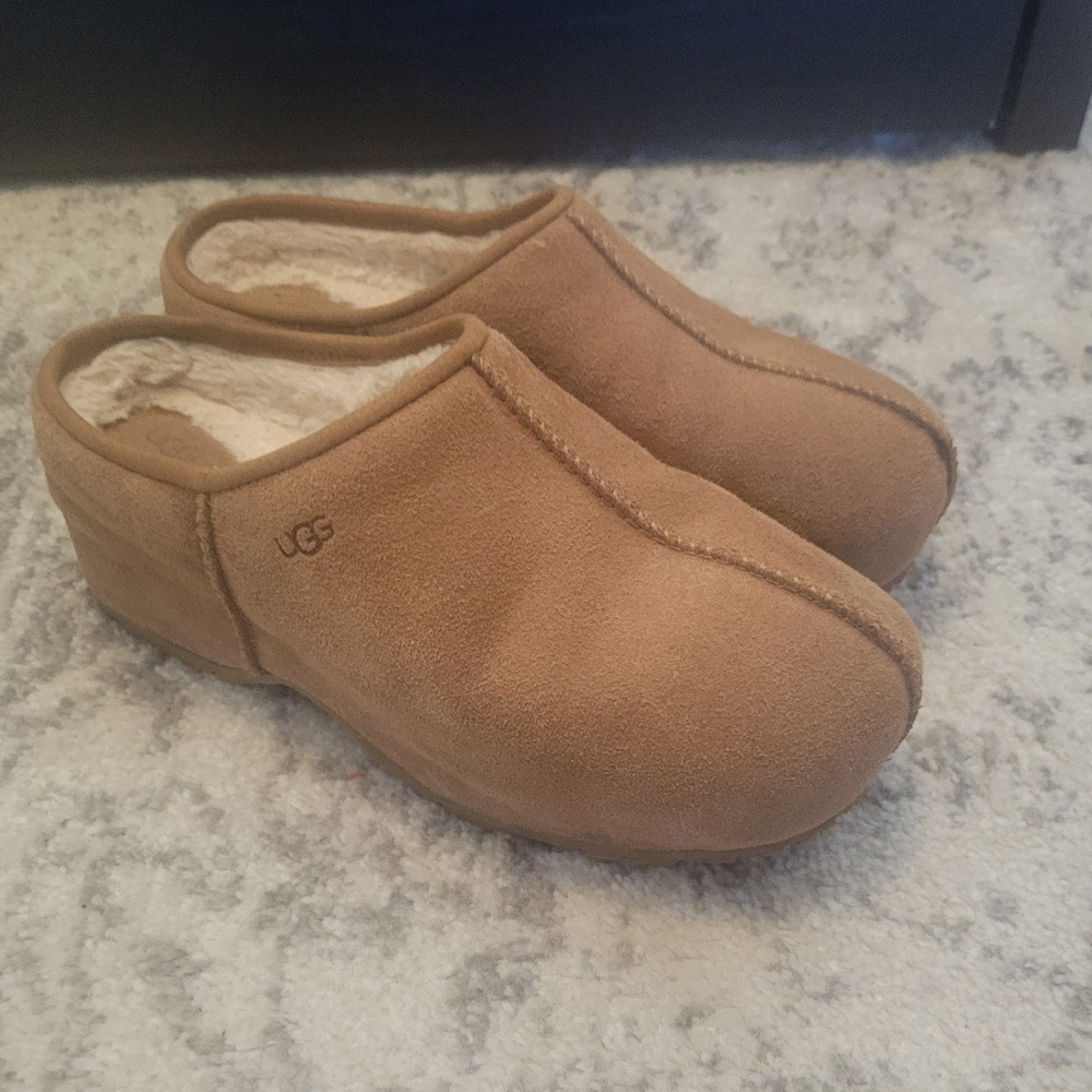 UGG Women's Cottage Clogs